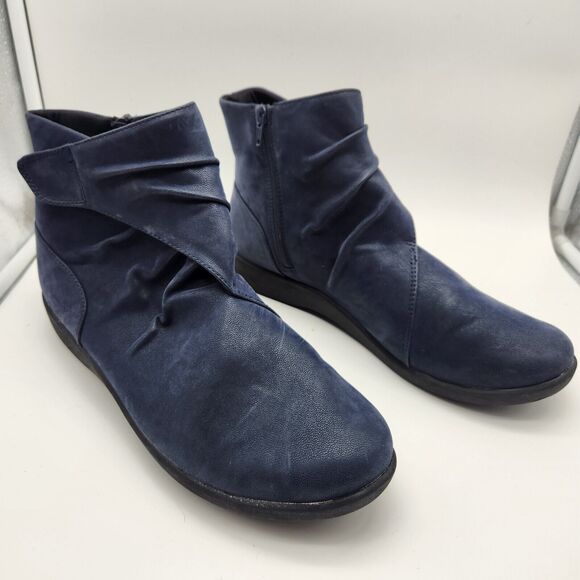 Clarks Cloudsteppers Sillian Tana Ankle Boots Black Size 12 Zipper - Picture 1 of 8